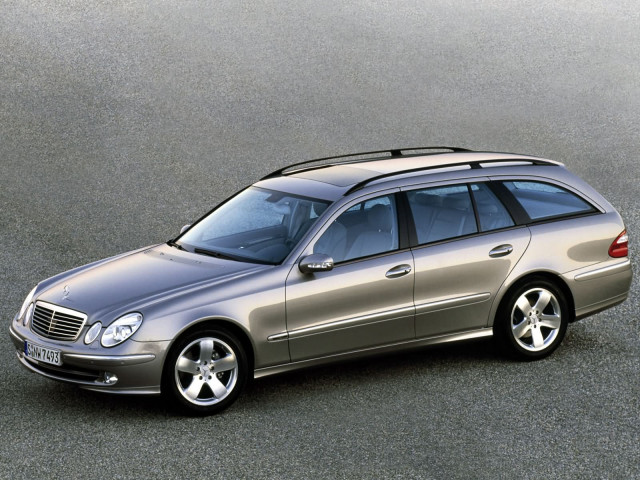 Mercedes-Benz E-Class Estate S211 фото