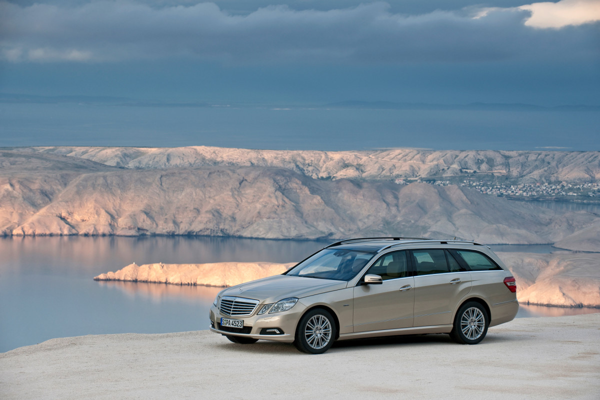 Mercedes-Benz E-Class Estate фото 68957