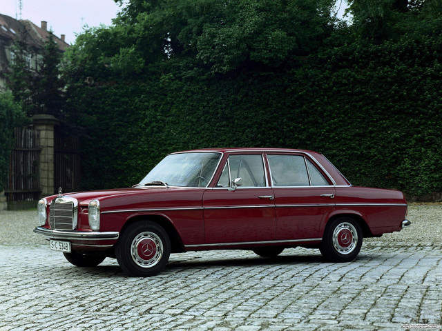 Mercedes-Benz E-Class W114 W115 фото