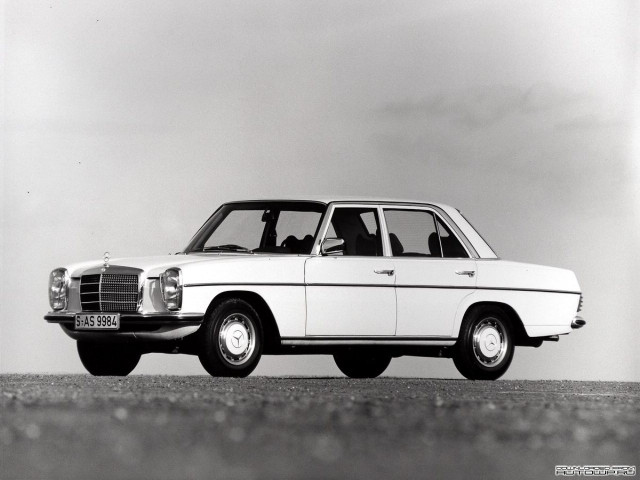 Mercedes-Benz E-Class W114 W115 фото