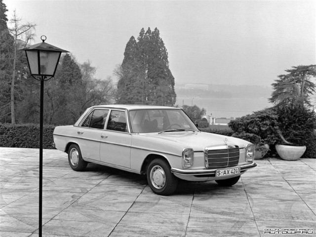 Mercedes-Benz E-Class W114 W115 фото