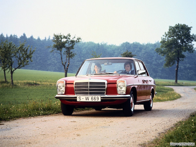 Mercedes-Benz E-Class W114 W115 фото