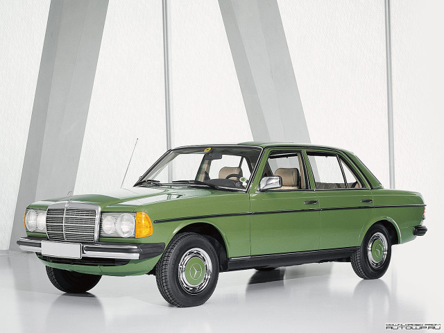 Mercedes-Benz E-Class W123 фото