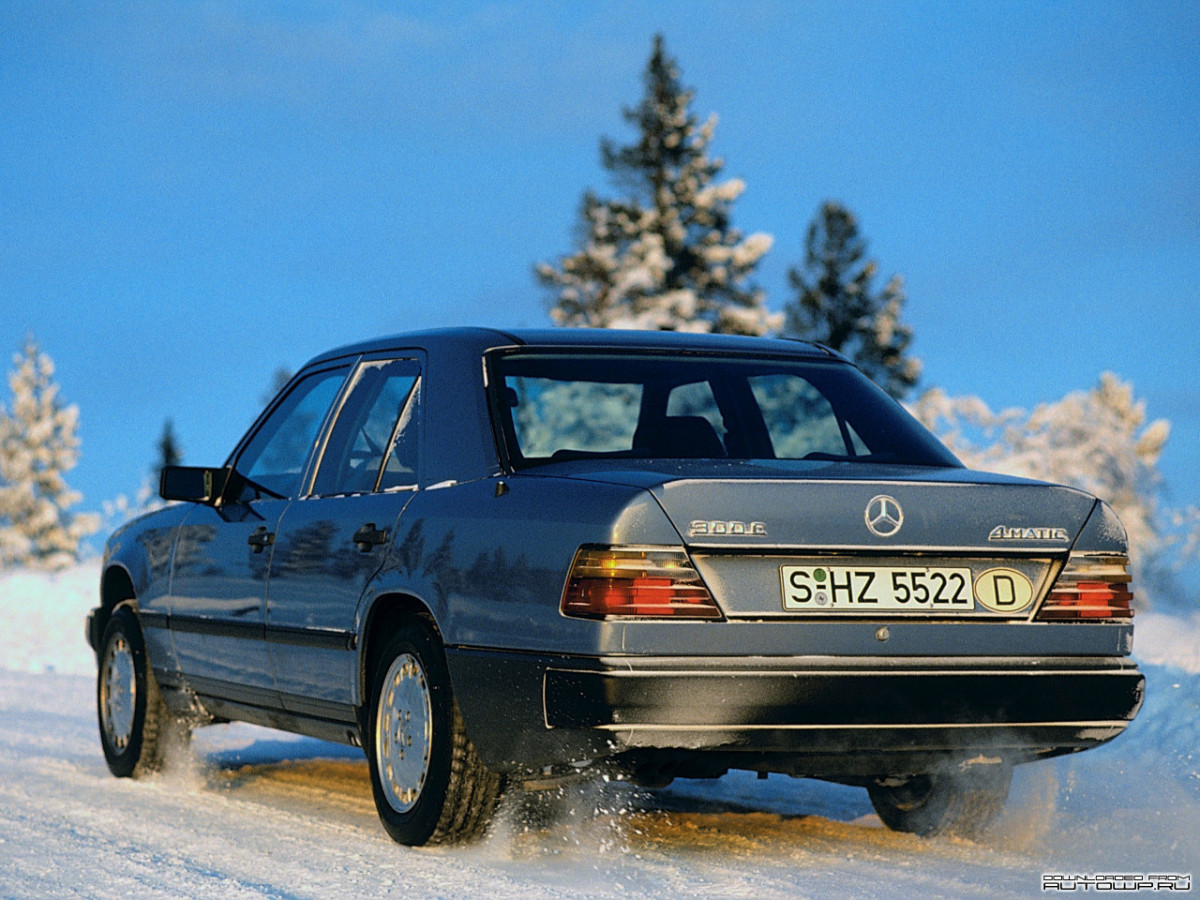 Mercedes-Benz E-Class W124 фото 79663