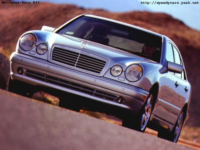 Mercedes-Benz E-Class W210 фото