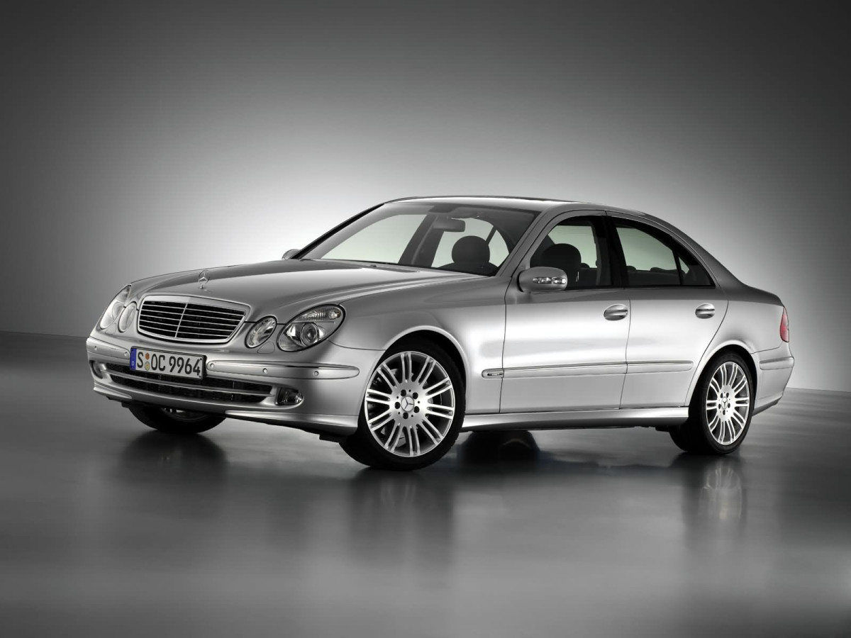 Mercedes-Benz E-Class W211 фото 17090