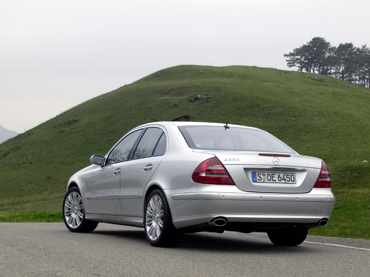 Mercedes-Benz E-Class W211 фото 17094