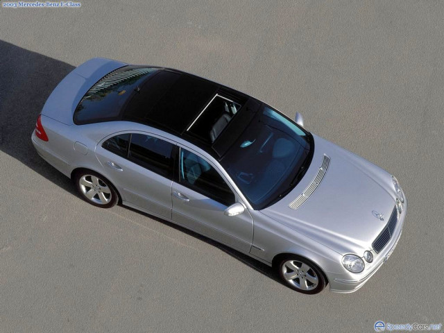 Mercedes-Benz E-Class W211 фото