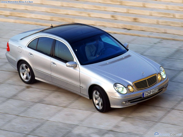 Mercedes-Benz E-Class W211 фото