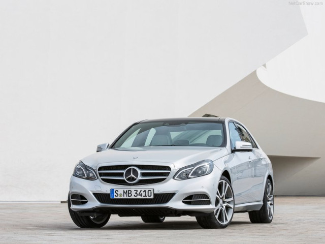 Mercedes-Benz E-Class W212 фото