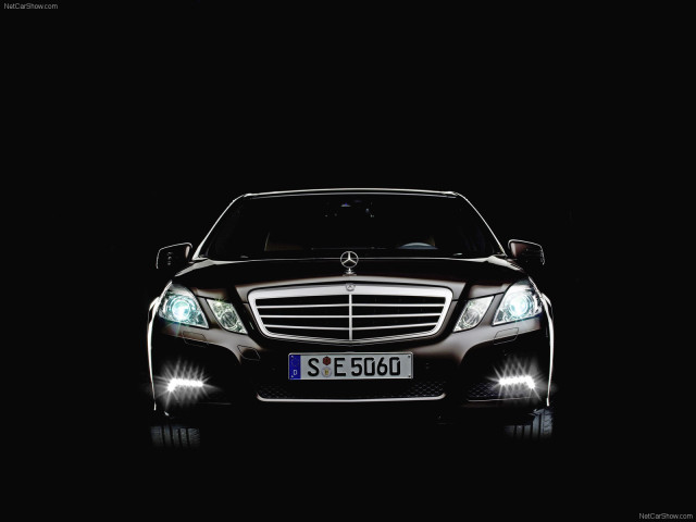 Mercedes-Benz E-Class W212 фото