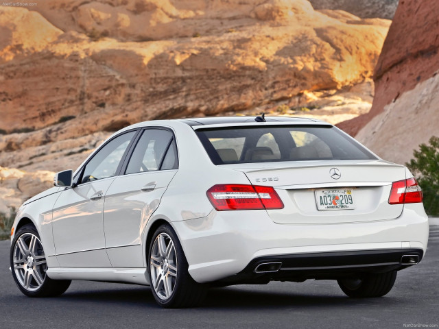 Mercedes-Benz E-Class W212 фото