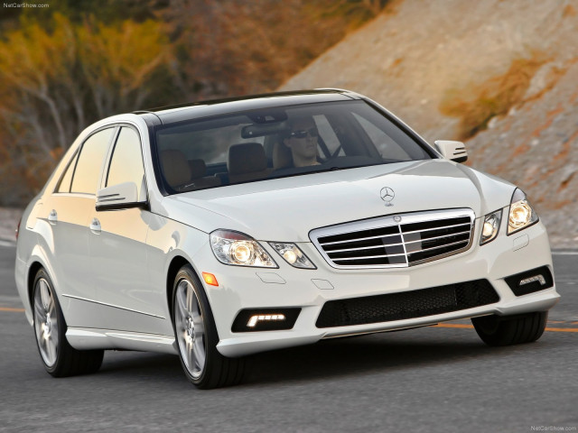 Mercedes-Benz E-Class W212 фото