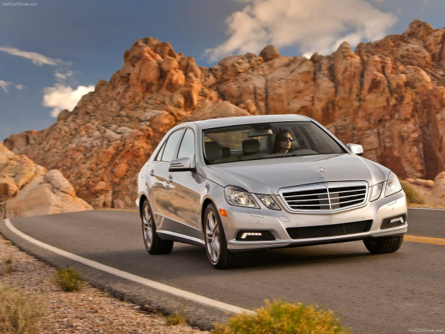 Mercedes-Benz E-Class W212 фото