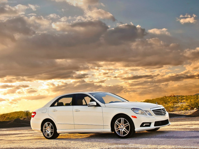 Mercedes-Benz E-Class W212 фото