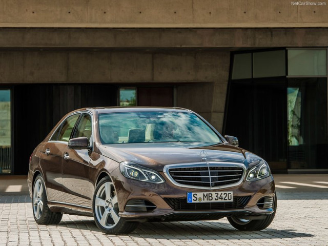 Mercedes-Benz E-Class фото