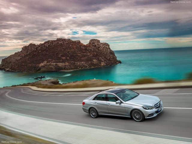 Mercedes-Benz E-Class фото