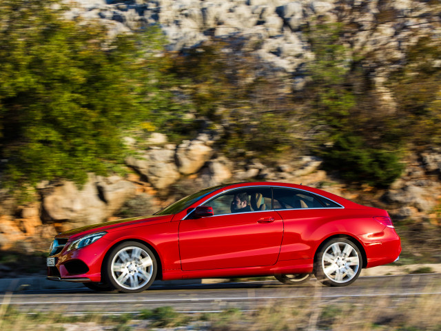 Mercedes-Benz E-Class фото