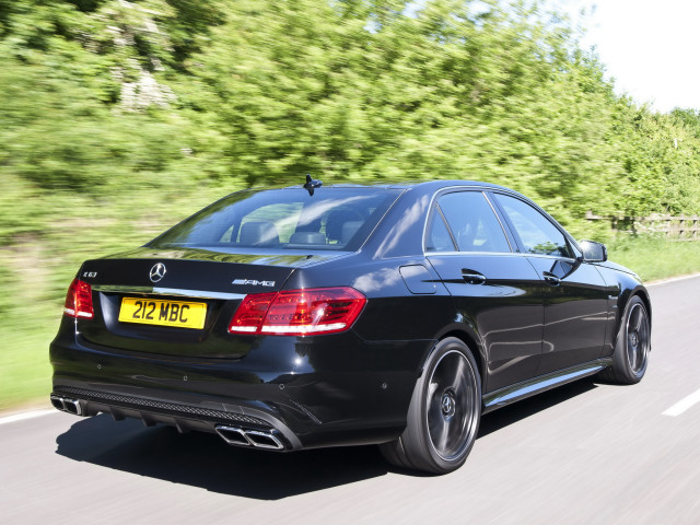 Mercedes-Benz E-Class фото