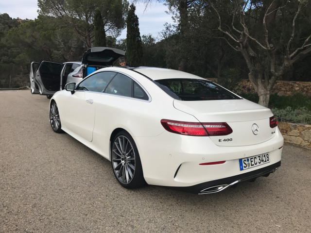 Mercedes-Benz E-Class фото