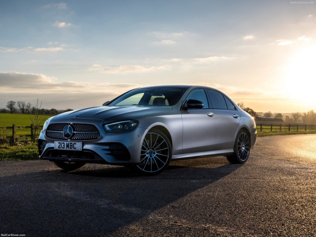 Mercedes-Benz E-Class фото