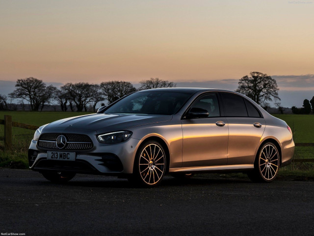 Mercedes-Benz E-Class фото