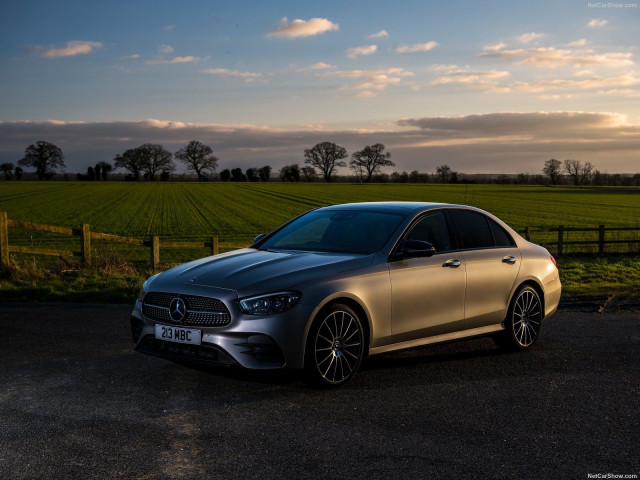 Mercedes-Benz E-Class фото