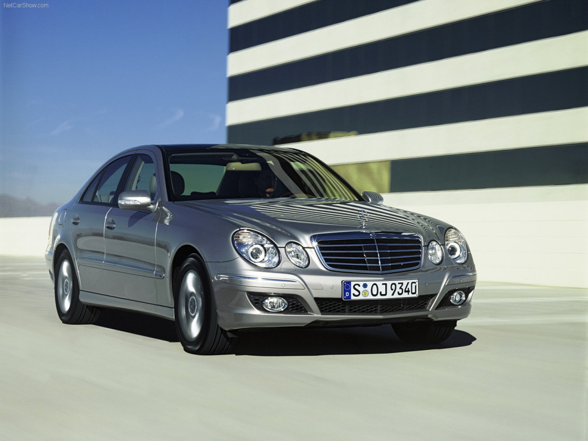 Mercedes-Benz E-Class фото 33736