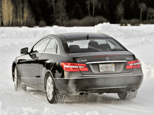 Mercedes-Benz E-Class фото