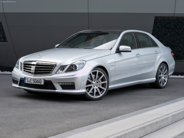 Mercedes-Benz E63 AMG фото