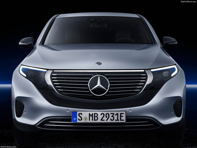 Mercedes-Benz EQC фото