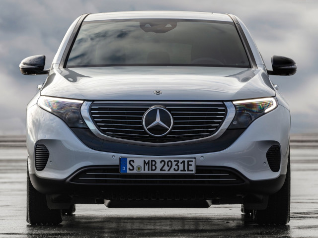 Mercedes-Benz EQC фото