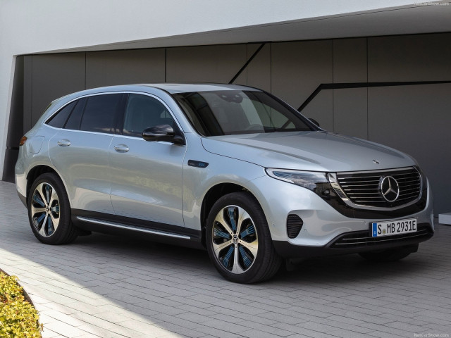 Mercedes-Benz EQC фото