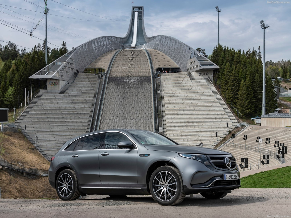 Mercedes-Benz EQC фото 202104