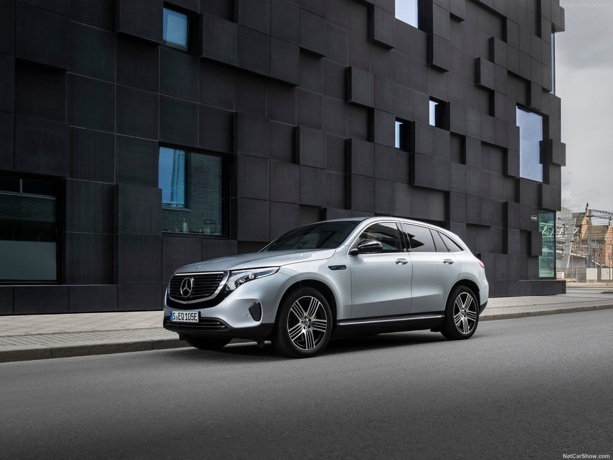 Mercedes-Benz EQC фото 202106