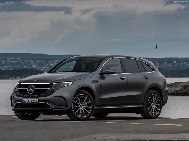 Mercedes-Benz EQC фото