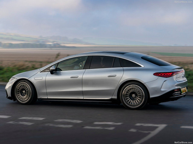 Mercedes-Benz EQS фото