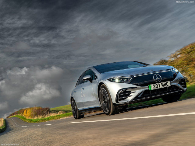 Mercedes-Benz EQS фото