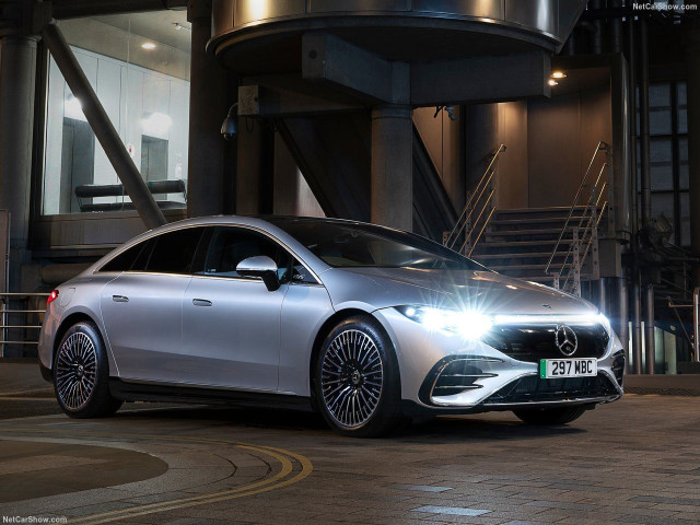 Mercedes-Benz EQS фото