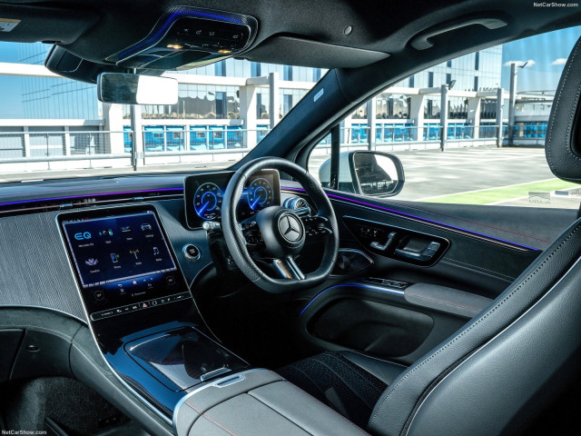 Mercedes-Benz EQS фото