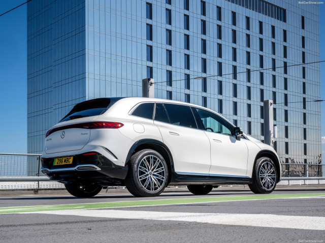 Mercedes-Benz EQS фото