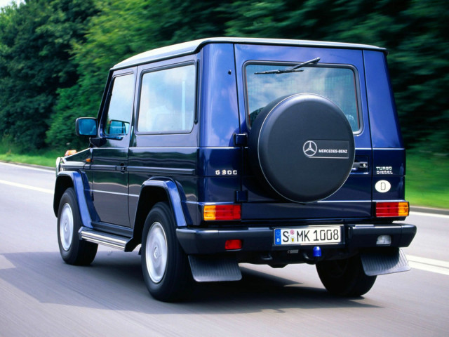 Mercedes-Benz G-Class фото