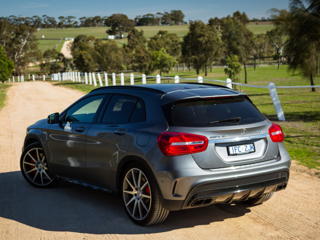 Mercedes-Benz GLA AMG фото