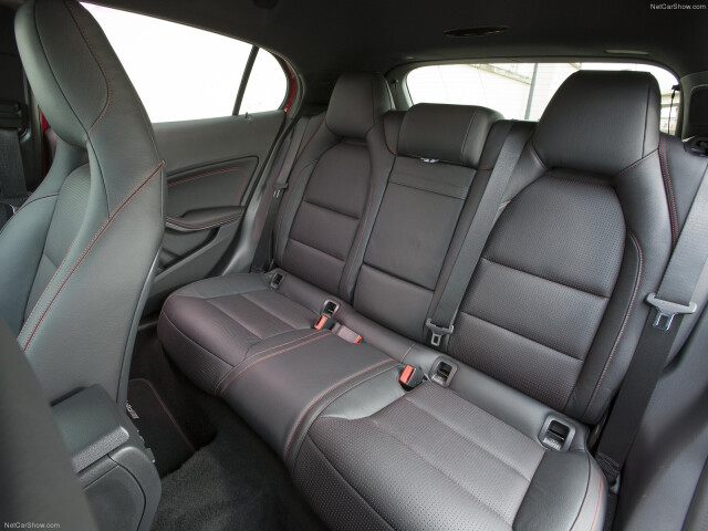 Mercedes-Benz GLA фото