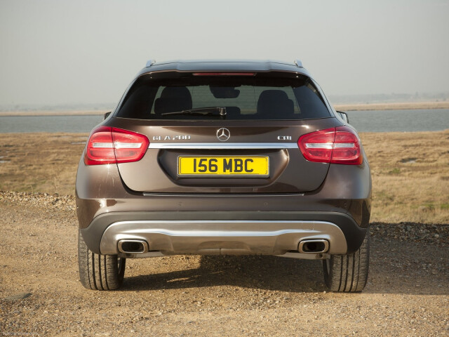 Mercedes-Benz GLA фото