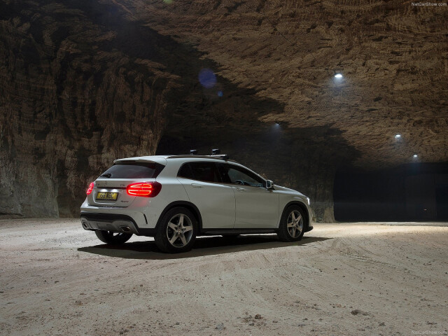 Mercedes-Benz GLA фото