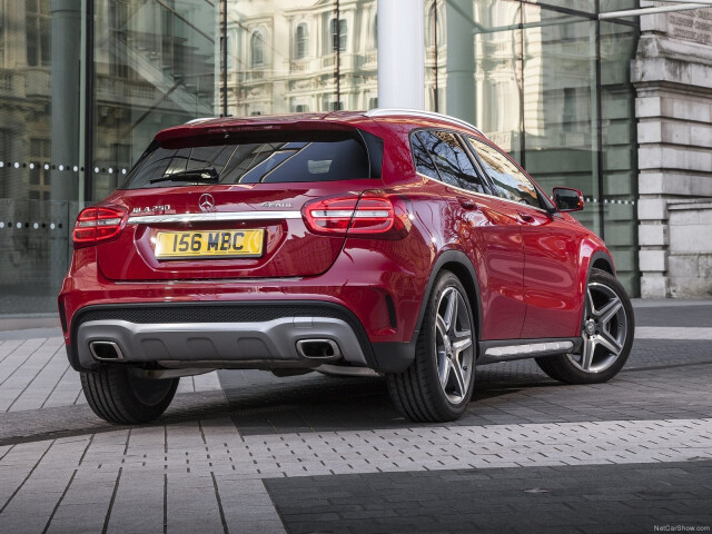 Mercedes-Benz GLA фото