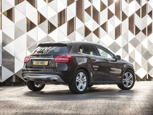 Mercedes-Benz GLA фото