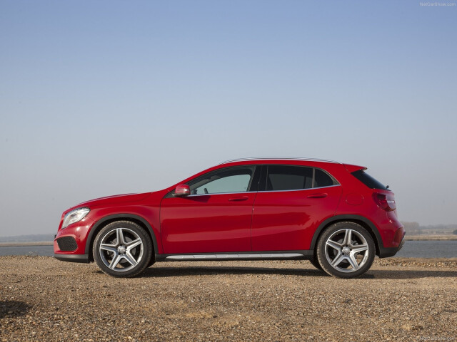 Mercedes-Benz GLA фото
