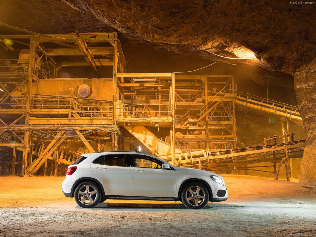 Mercedes-Benz GLA фото